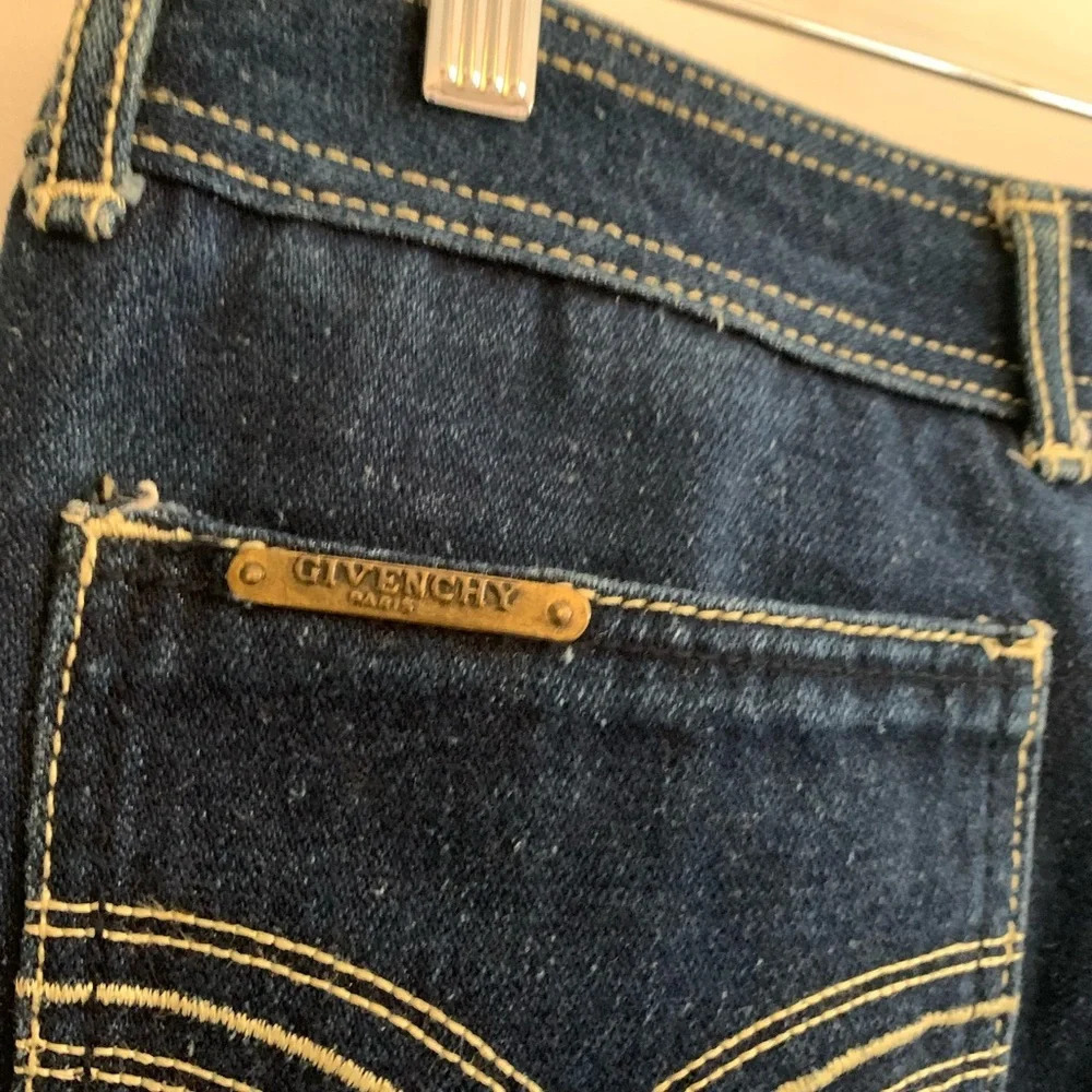 Vintage Givenchy 70's style straight leg high rise jeans. Size 28. - Picture 7 of 17